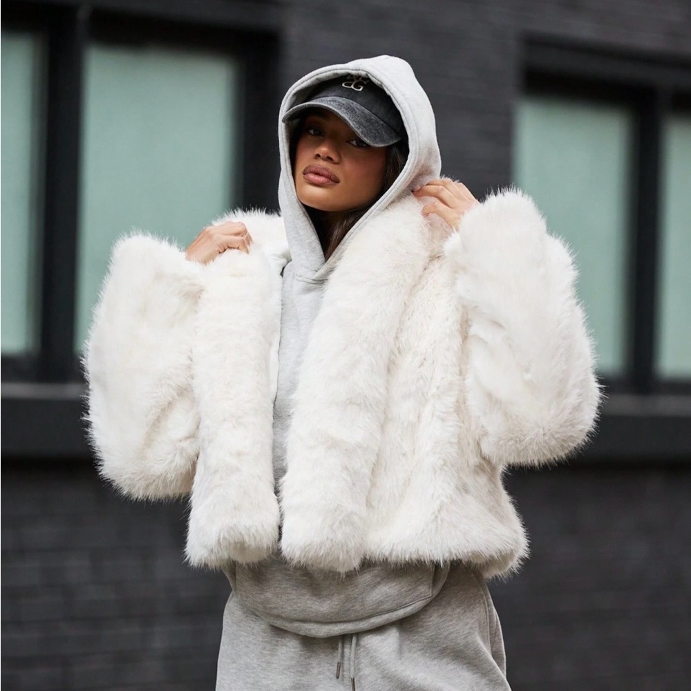 MISSGUIDED Faux Fur Hooded Coat